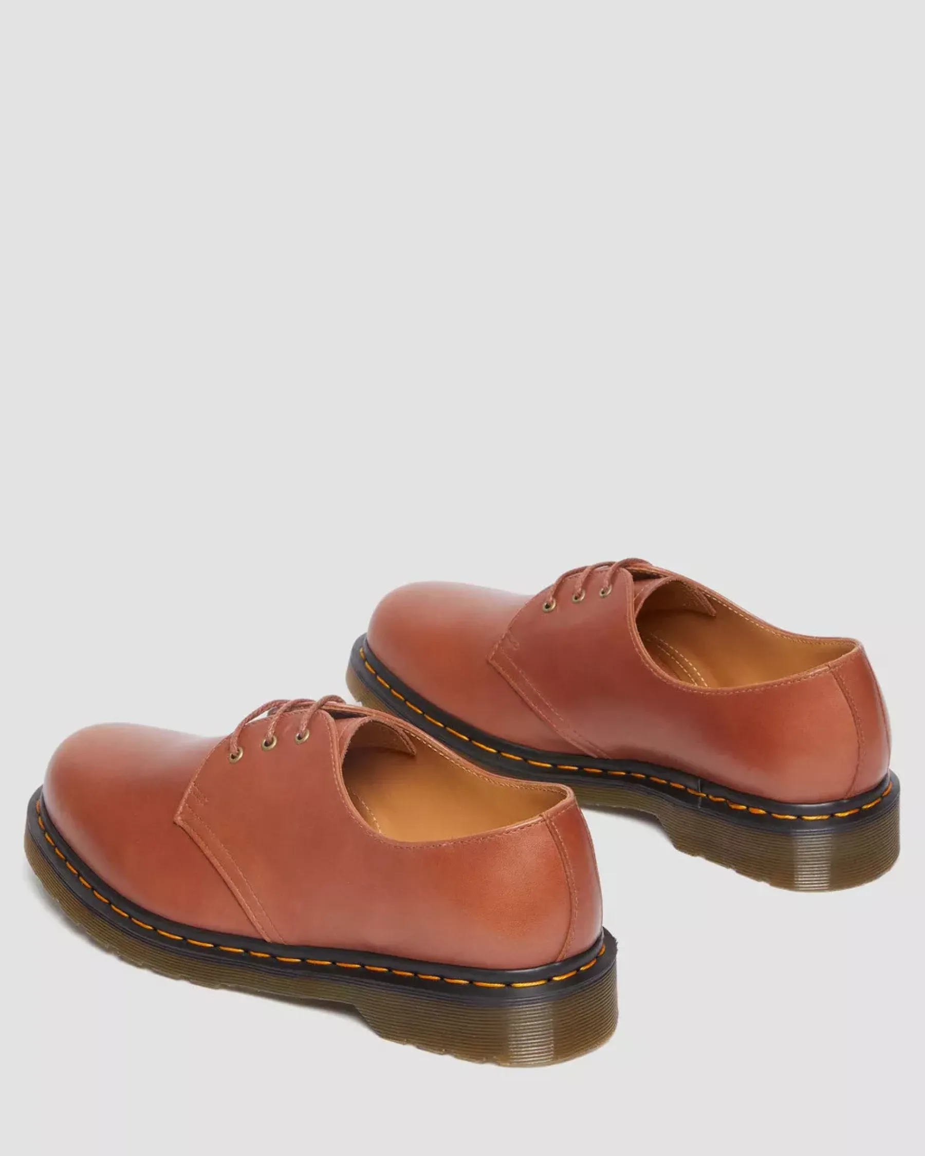 Originals|Oxfords>Dr. Martens 1461 Carrara Leather Oxford Shoes Saddle Tan — Carrara