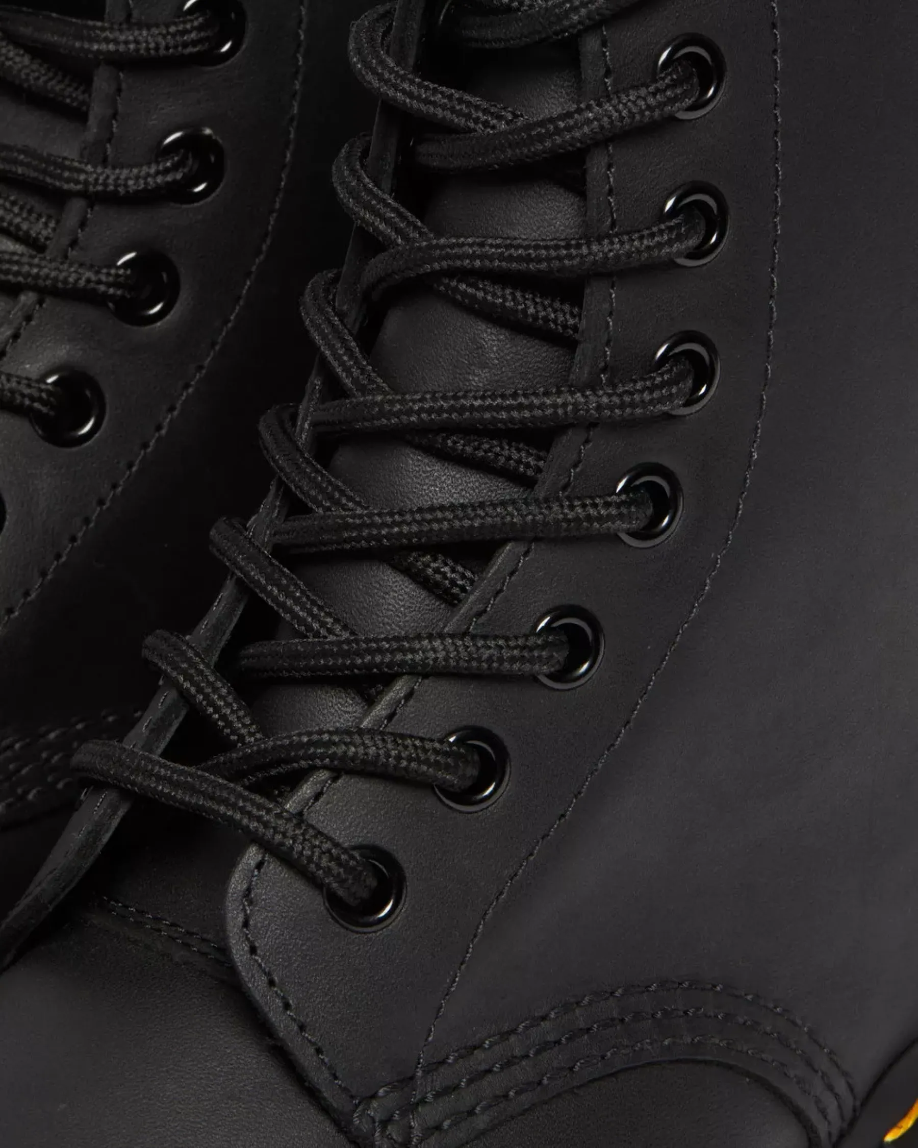 Originals|Ankle Boots>Dr. Martens 1460 Greasy Leather Lace Up Boots Black — Greasy