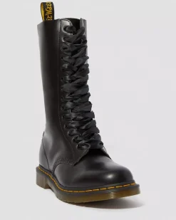Laces|Accessories>Dr. Martens 83 Inch Ribbon Shoe Laces (12-14 Eye) Black — Ribbon