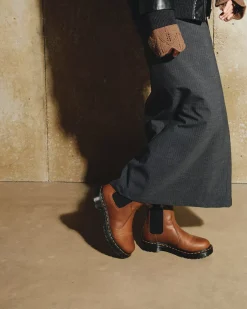 Originals|Winter Boots>Dr. Martens 2976 Leonore Women's Faux Fur-Lined Chelsea Boots Tan — Farrier
