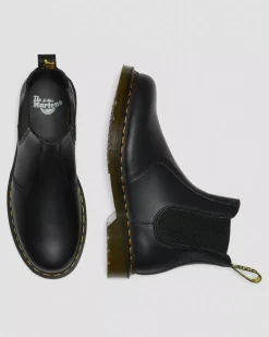 Originals|Chelsea Boots><noscript><img width=