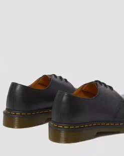 Originals|Oxfords><noscript><img width=