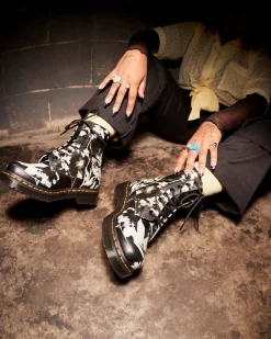 Sale|Originals>Dr. Martens 1460 Pascal Floral Shadow Leather Lace Up Boots Black+White — Backhand