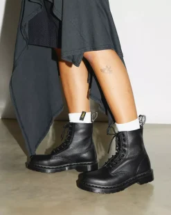 Originals|Ankle Boots>Dr. Martens 1460 Pascal Women's Mono Lace Up Boots Black — Virginia