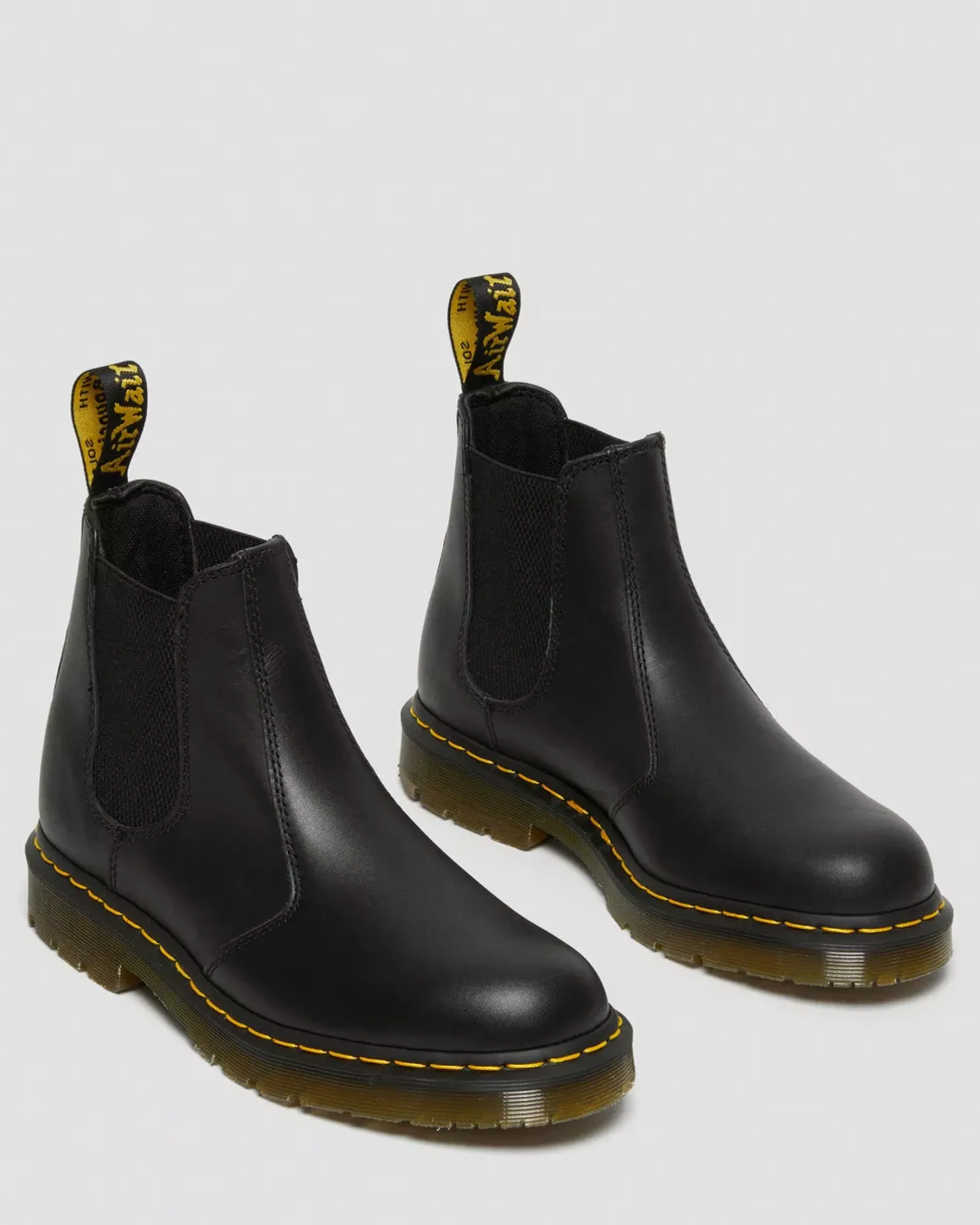 Bestsellers|Ankle Boots>Dr. Martens 2976 Slip Resistant Leather Chelsea Boots Black — Industrial Full Grain