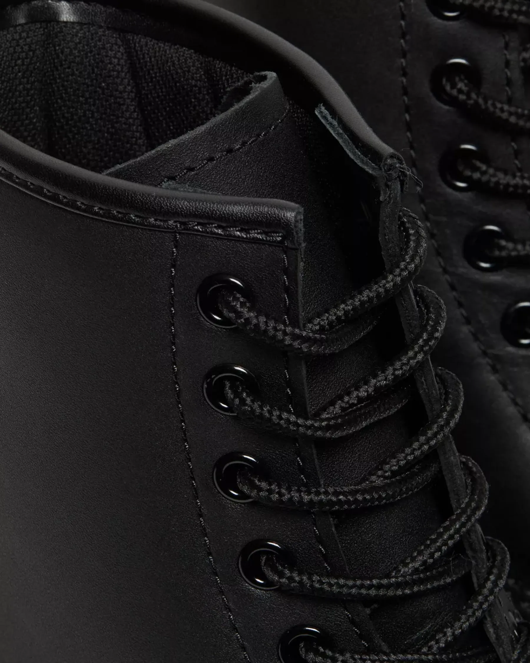 Bestsellers|Ankle Boots>Dr. Martens 1460 Slip Resistant Leather Lace Up Boots Black — Industrial Full Grain