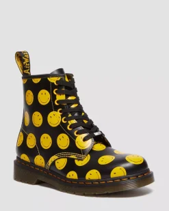 Originals|Ankle Boots>Dr. Martens 1460 Smiley® Smooth Leather Lace Up Boots Black — Smooth Leather