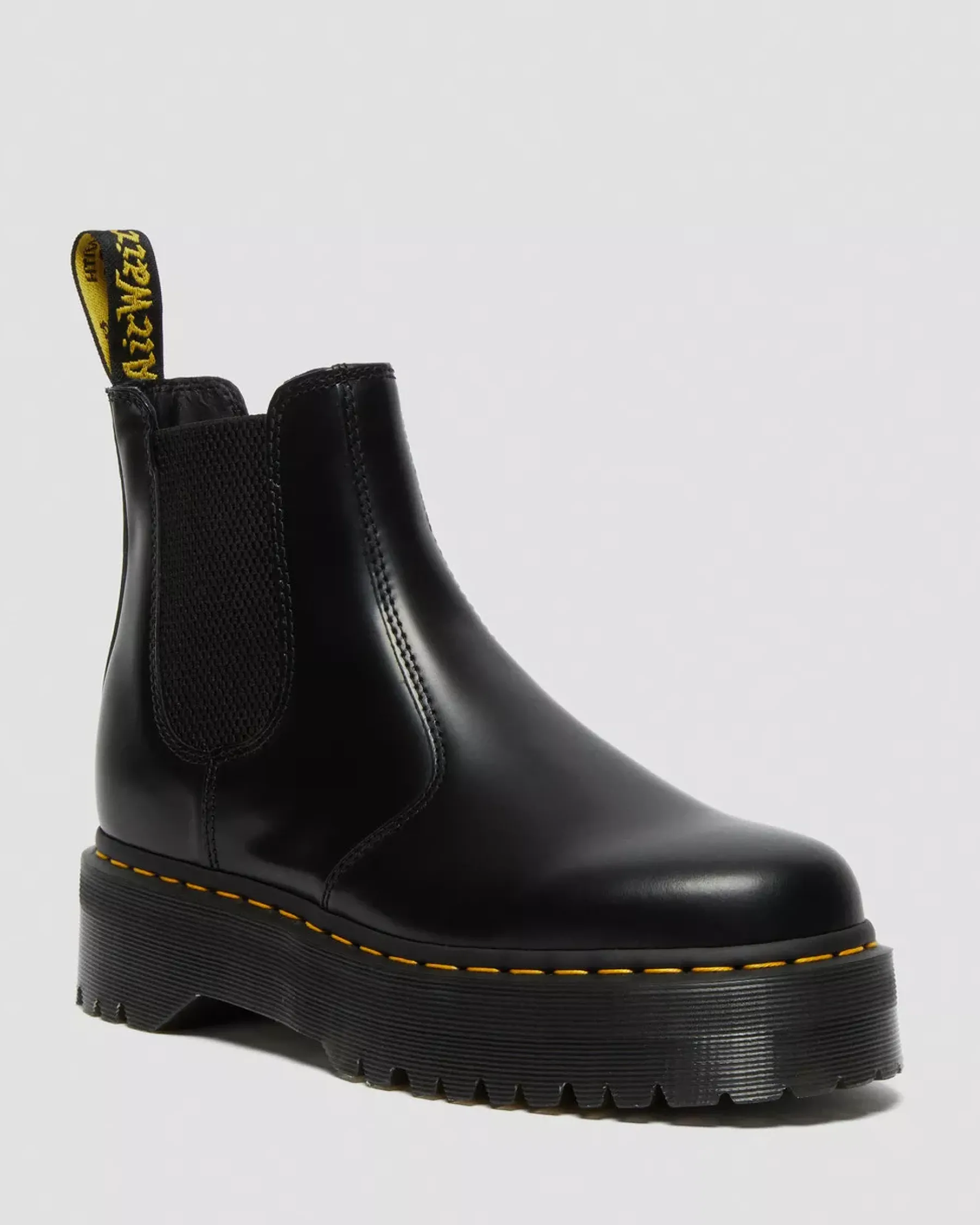 Bestsellers|Platform Boots>Dr. Martens 2976 Smooth Leather Platform Chelsea Boots Black — Polished Smooth