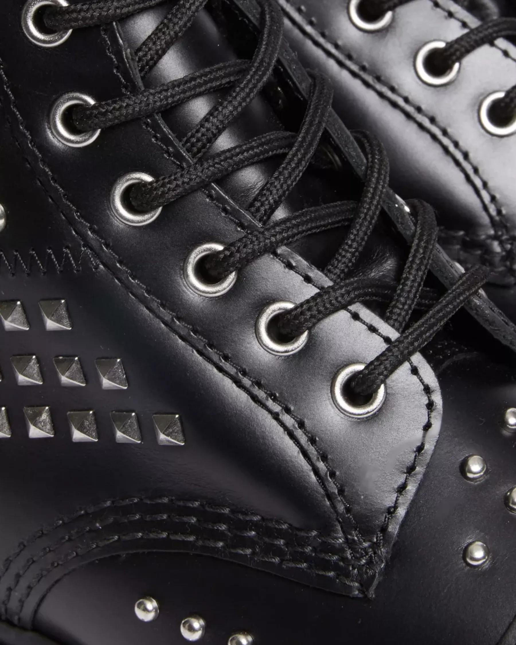 Originals|Ankle Boots>Dr. Martens 1460 Studded Zip Atlas Leather Lace Up Boots Black — Atlas