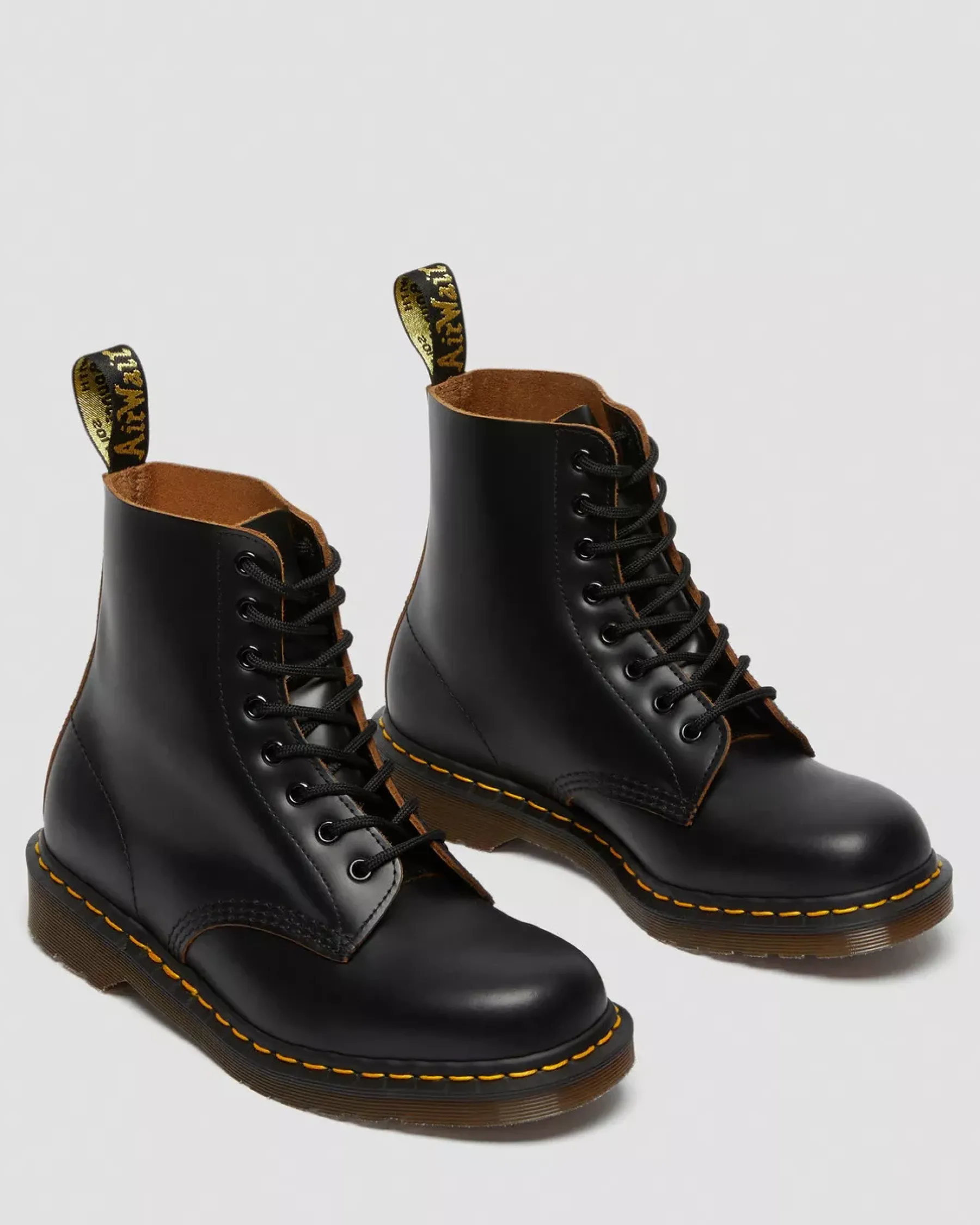 Originals|Ankle Boots>Dr. Martens 1460 Vintage Made in England Lace Up Boots Black — Quilon