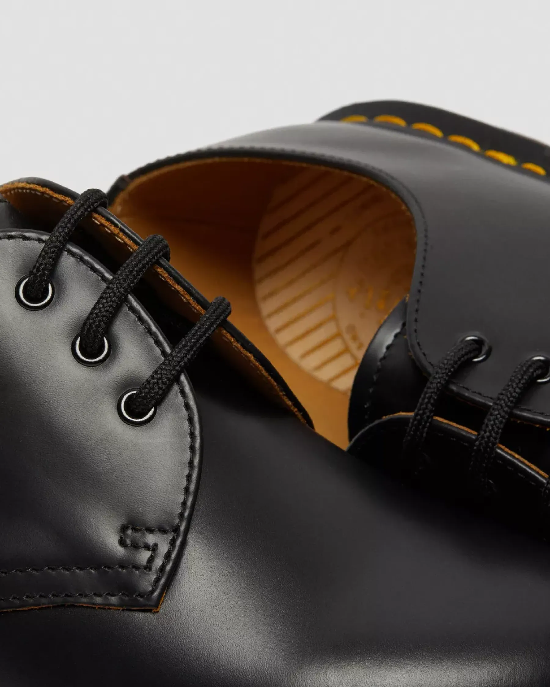 Originals|Oxfords>Dr. Martens 1461 Vintage Made in England Oxford Shoes Black — Quilon