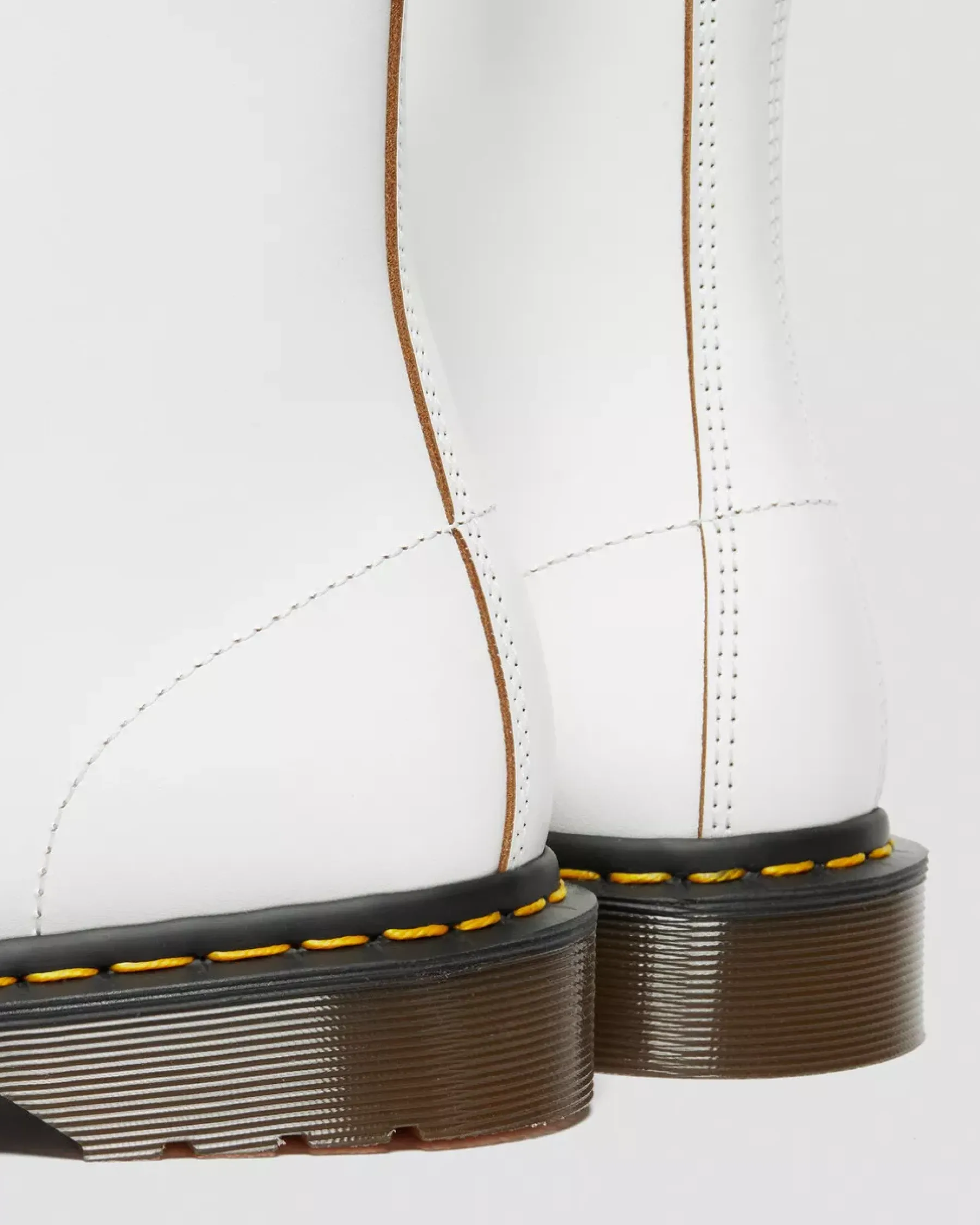 Sale|Originals>Dr. Martens 1460 Vintage Made in England Lace Up Boots White — Quilon