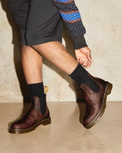 Originals|Chelsea Boots>Dr. Martens 2976 Waxed Full Grain Leather Chelsea Boots Chestnut — Waxed Full Grain