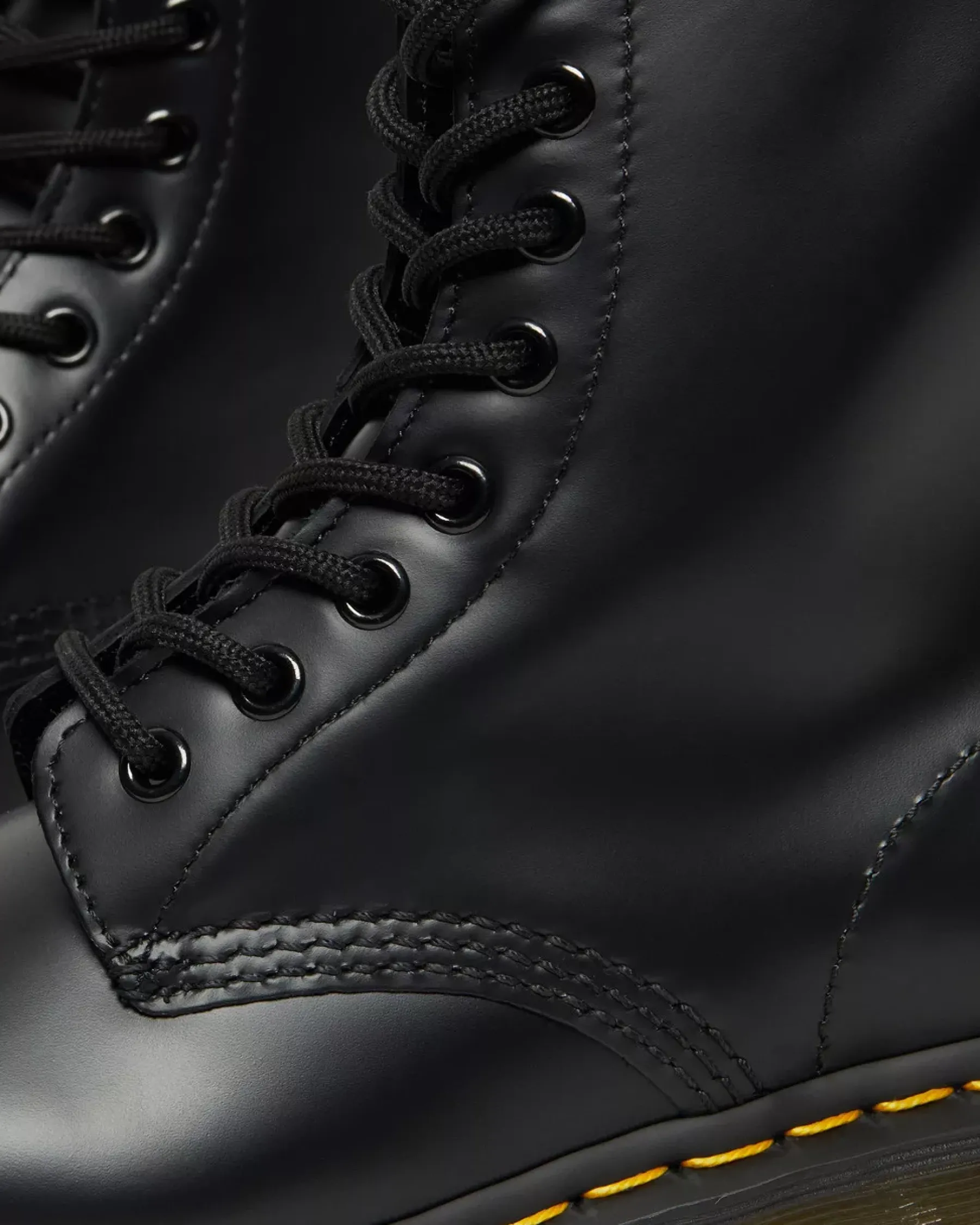 Originals|Bestsellers>Dr. Martens 1460 Women's Smooth Leather Lace Up Boots Black — Smooth Leather