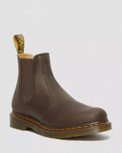 Originals|Chelsea Boots>Dr. Martens 2976 Yellow Stitch Crazy Horse Leather Chelsea Boots Dark Brown — Crazy Horse