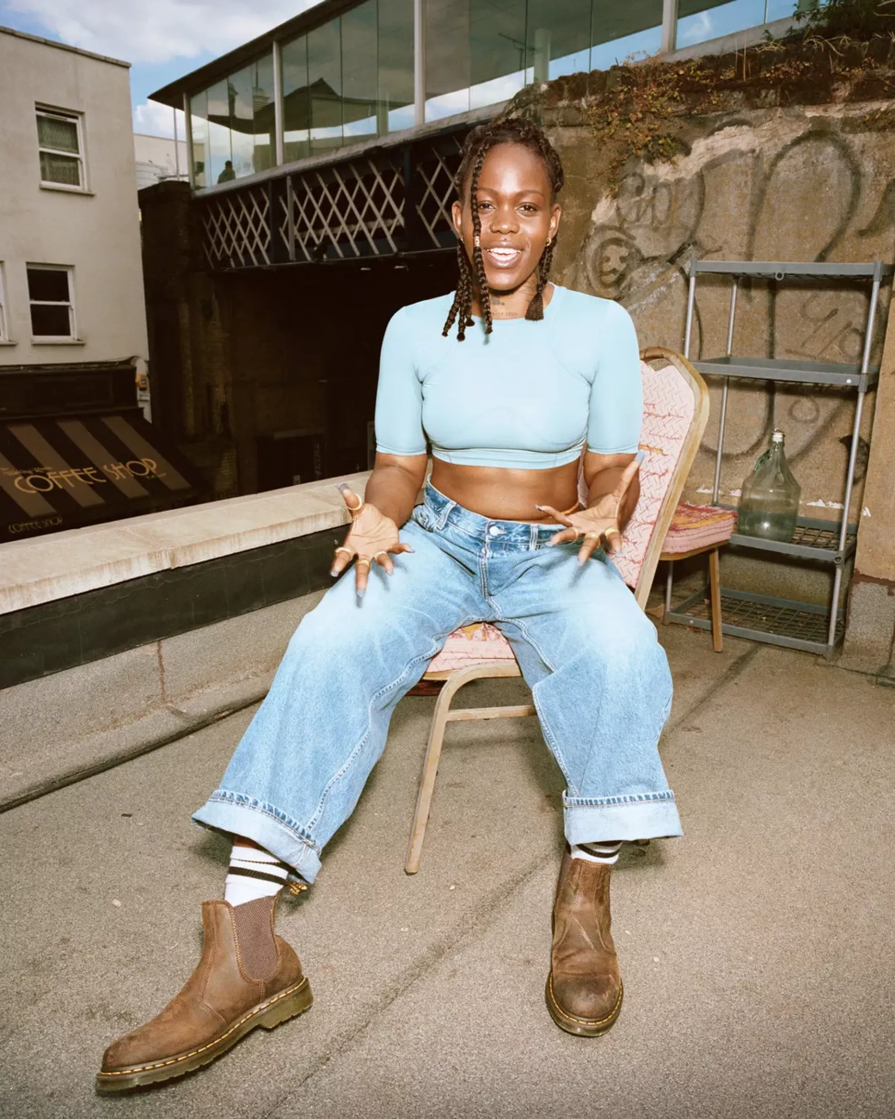 Originals|Chelsea Boots>Dr. Martens 2976 Yellow Stitch Crazy Horse Leather Chelsea Boots Dark Brown — Crazy Horse