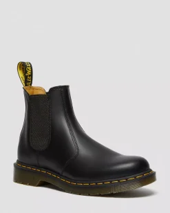 Originals|Chelsea Boots>Dr. Martens 2976 Yellow Stitch Smooth Leather Chelsea Boots Black — Smooth Leather