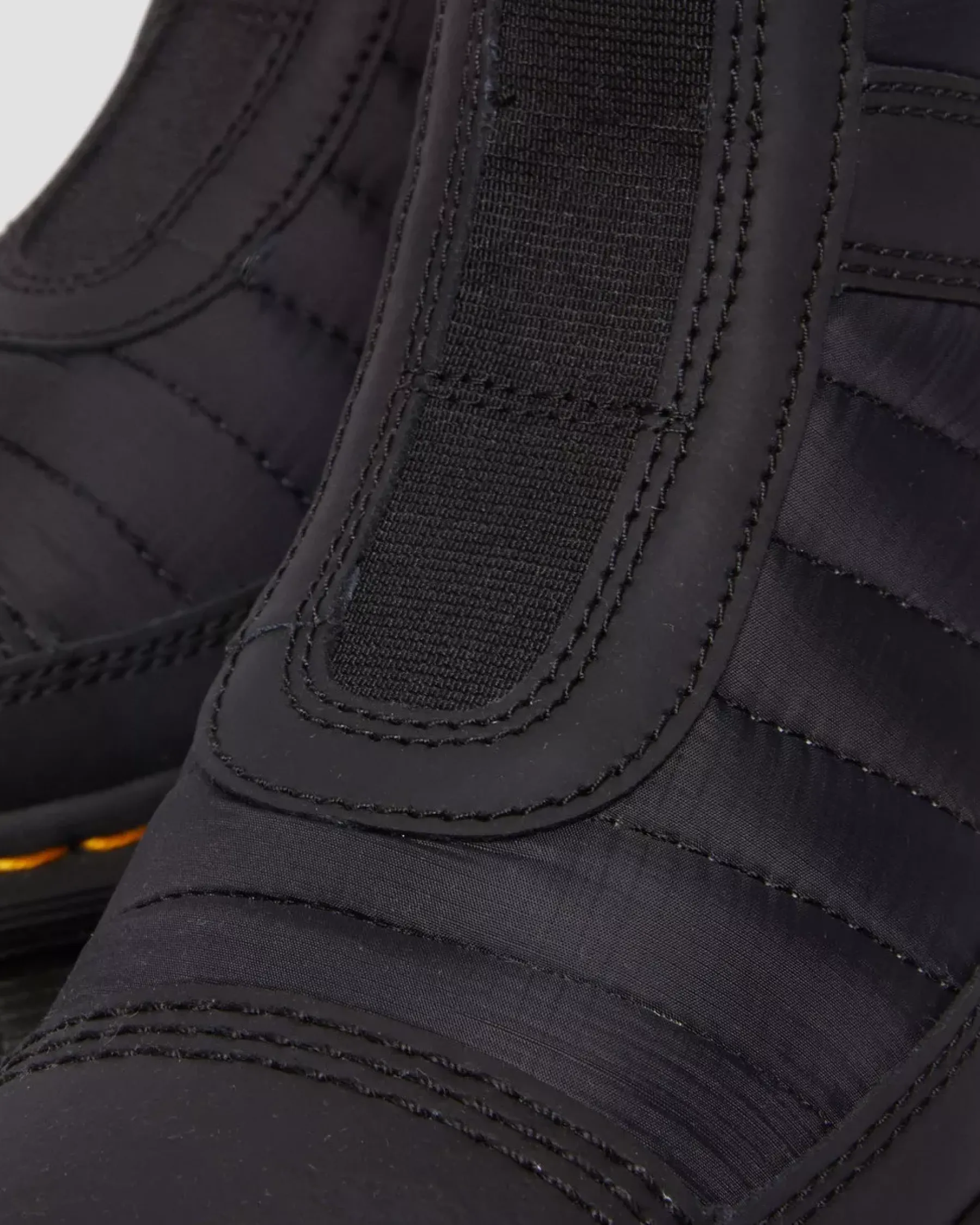 Platform Boots|Winter Boots>Dr. Martens Audrick Quilted Platform Chelsea Boots BLACK — Rubberised Leather+Warm Quilted