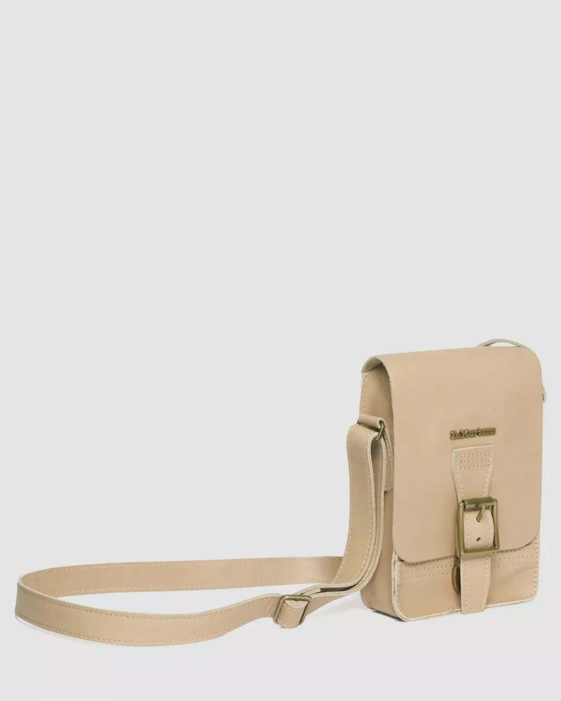 Accessories|Bags>Dr. Martens Carrara Leather Vertical Crossbody Bag Beige — Carrara