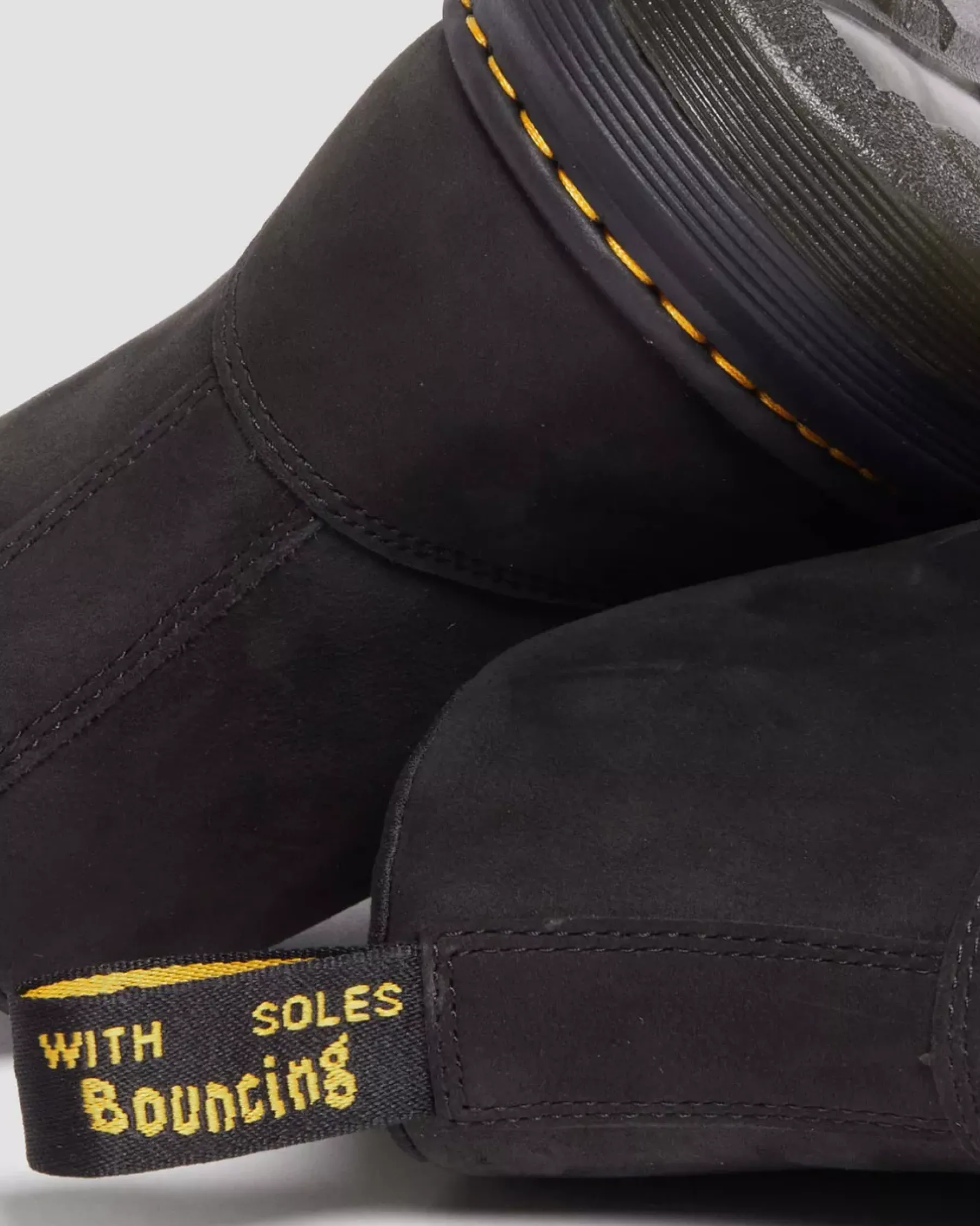 Ankle Boots|Boots>Dr. Martens Crewson Buffbuck Leather Casual Chukka Boots Black — Buffbuck