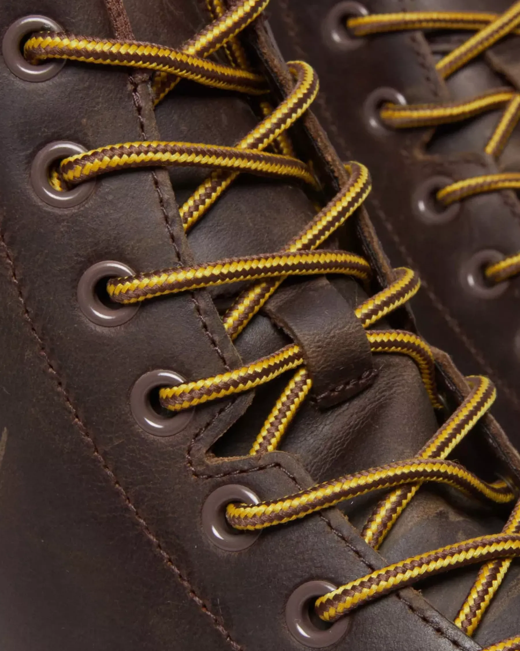 Casual Boots|Ankle Boots>Dr. Martens Crewson Crazy Horse Leather Everyday Boots Dark Brown — Crazy Horse
