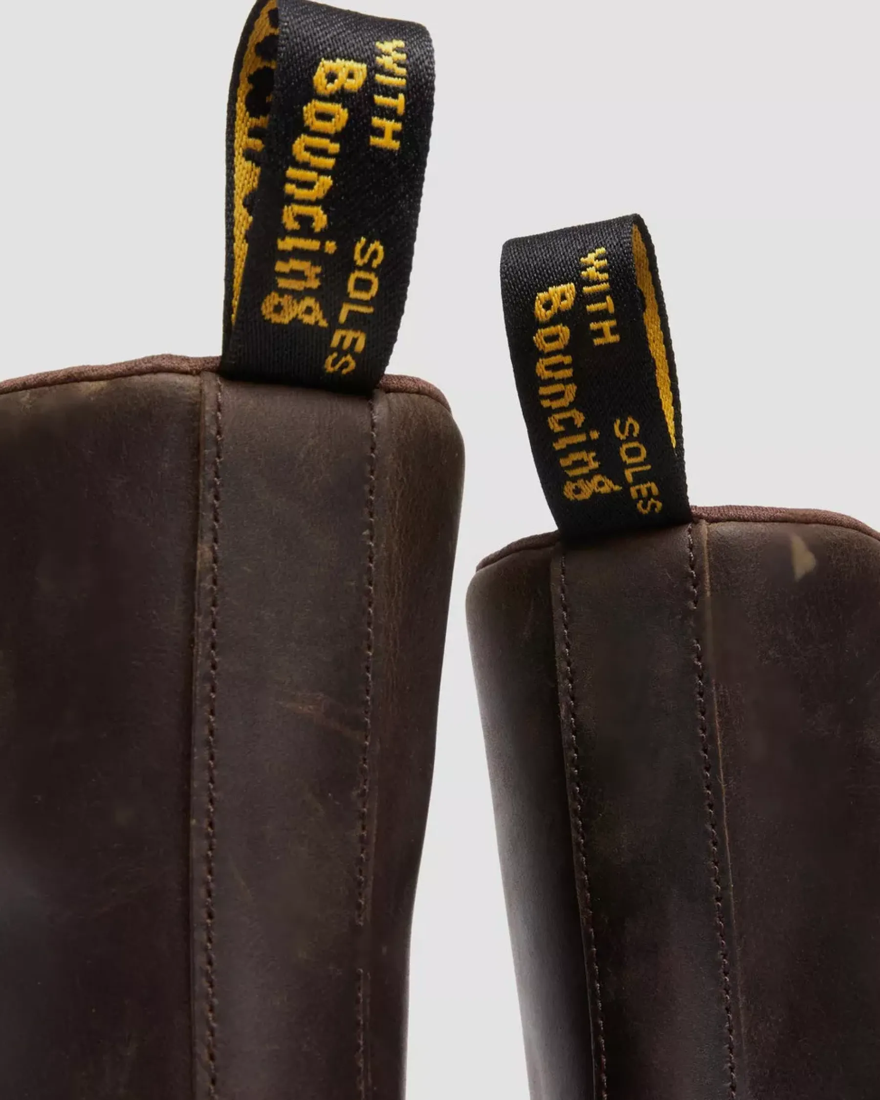 Casual Boots|Ankle Boots>Dr. Martens Crewson Crazy Horse Leather Everyday Boots Dark Brown — Crazy Horse
