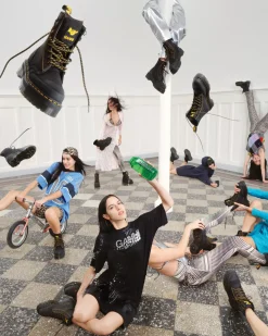 Boots|Collaborations><noscript><img width=