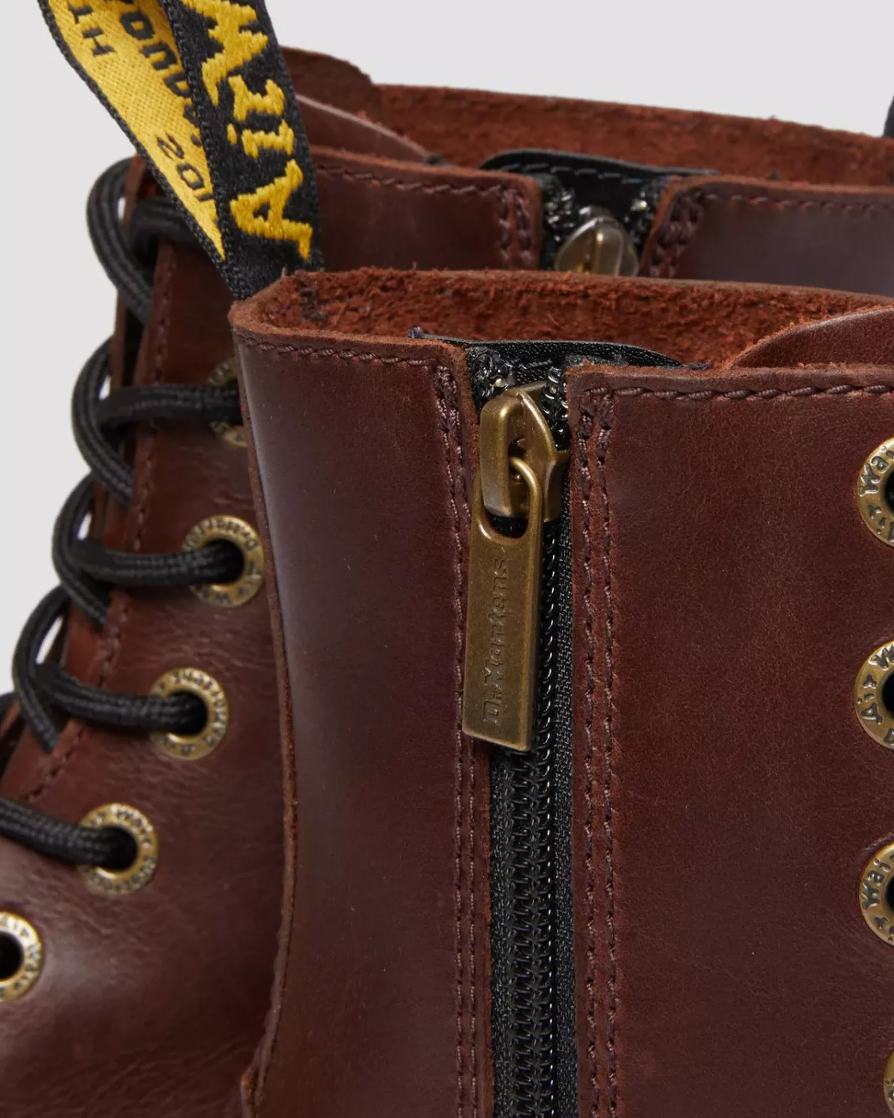 Platform Boots|Ankle Boots>Dr. Martens Jadon Boot Pull Up Leather Platforms Dark Brown
