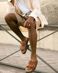 Sandals|Sandals>Dr. Martens Josef Analine Leather Buckle Slide Sandals Oak — Aniline