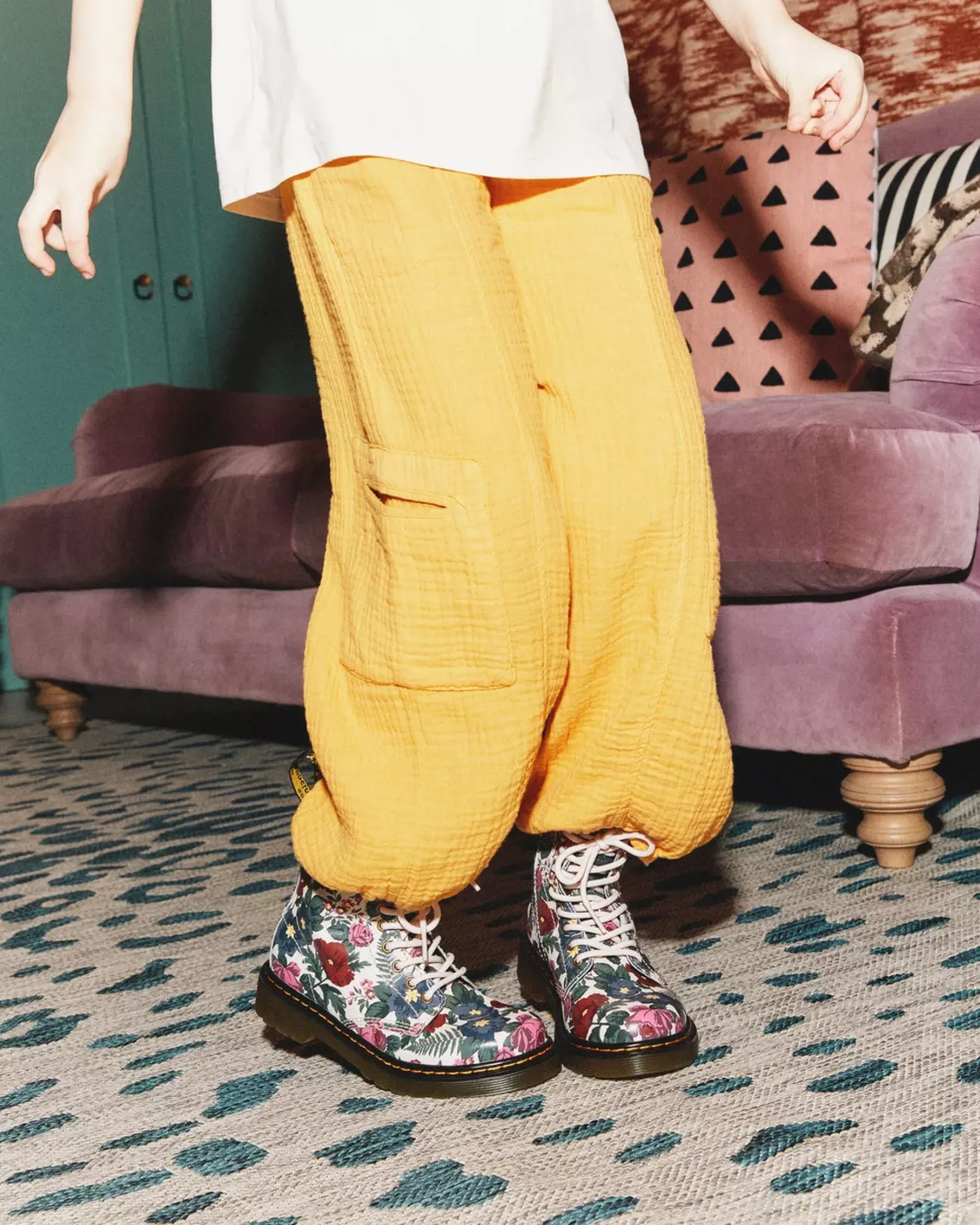 School Styles|Junior / 5-7 Years>Dr. Martens Junior 1460 English Garden Leather Lace Up Boots Multi — Hydro Leather