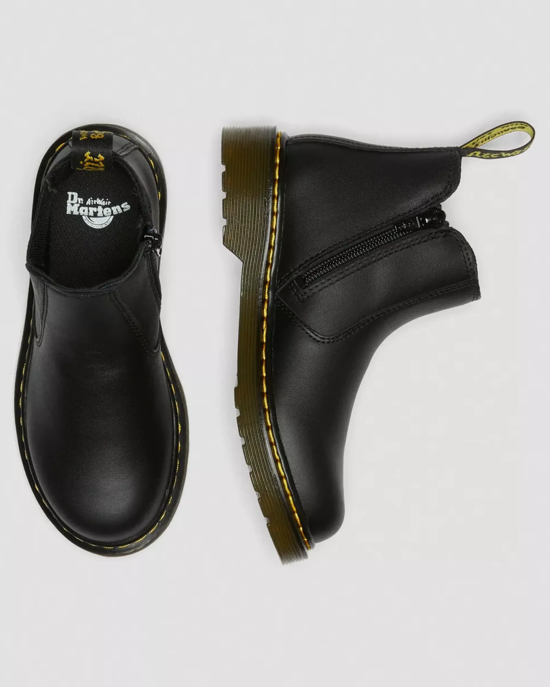 School Styles|Junior / 5-7 Years>Dr. Martens Junior 2976 Softy T Leather Chelsea Boots Black — Softy T