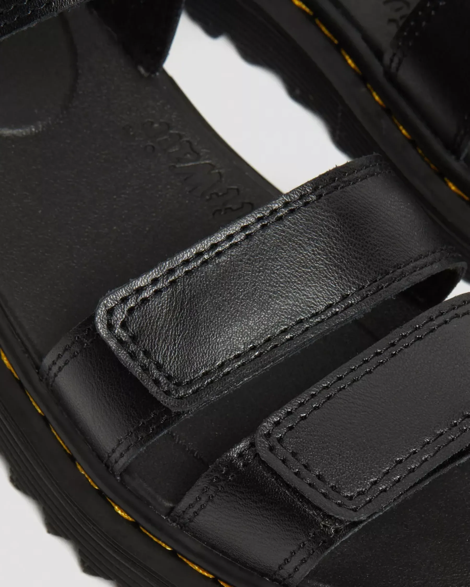 Junior / 5-7 Years|Sandals>Dr. Martens Junior Klaire Leather Strap Sandals Black — T Lamper
