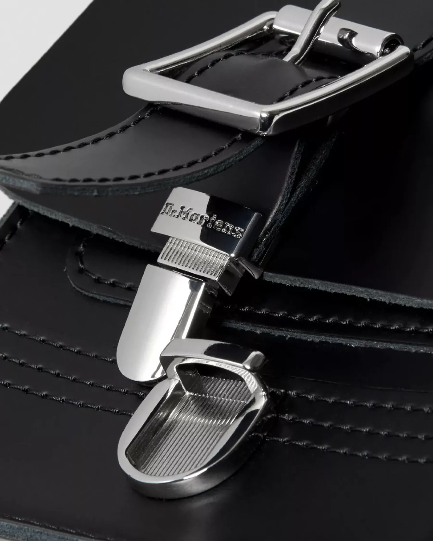Accessories|Bags>Dr. Martens Leather Vertical Crossbody Bag Black — Kiev & Smooth