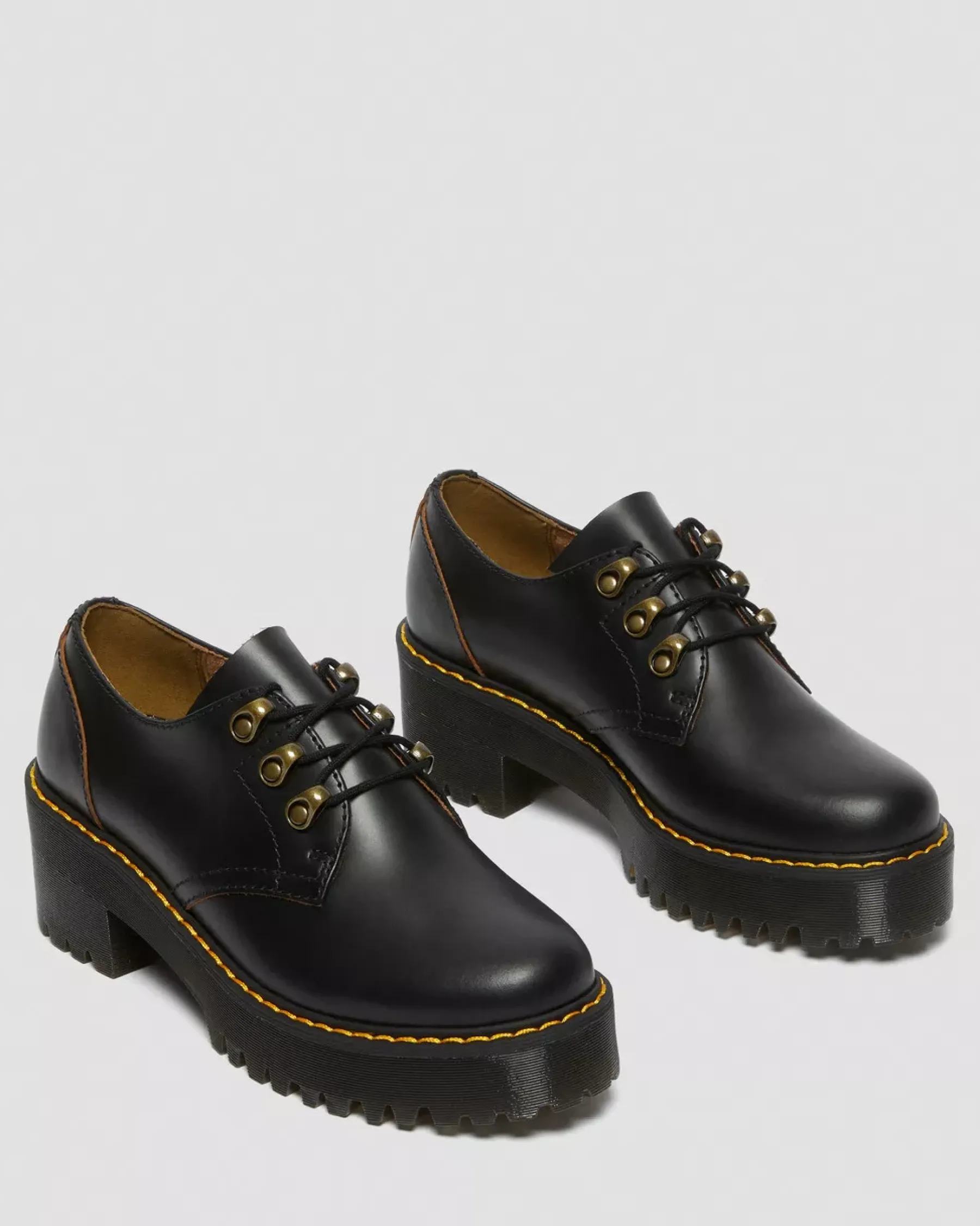 Platform Shoes|Heeled Boots>Dr. Martens Leona Lo Vintage Smooth Leather Heeled Shoes Black — Vintage Smooth