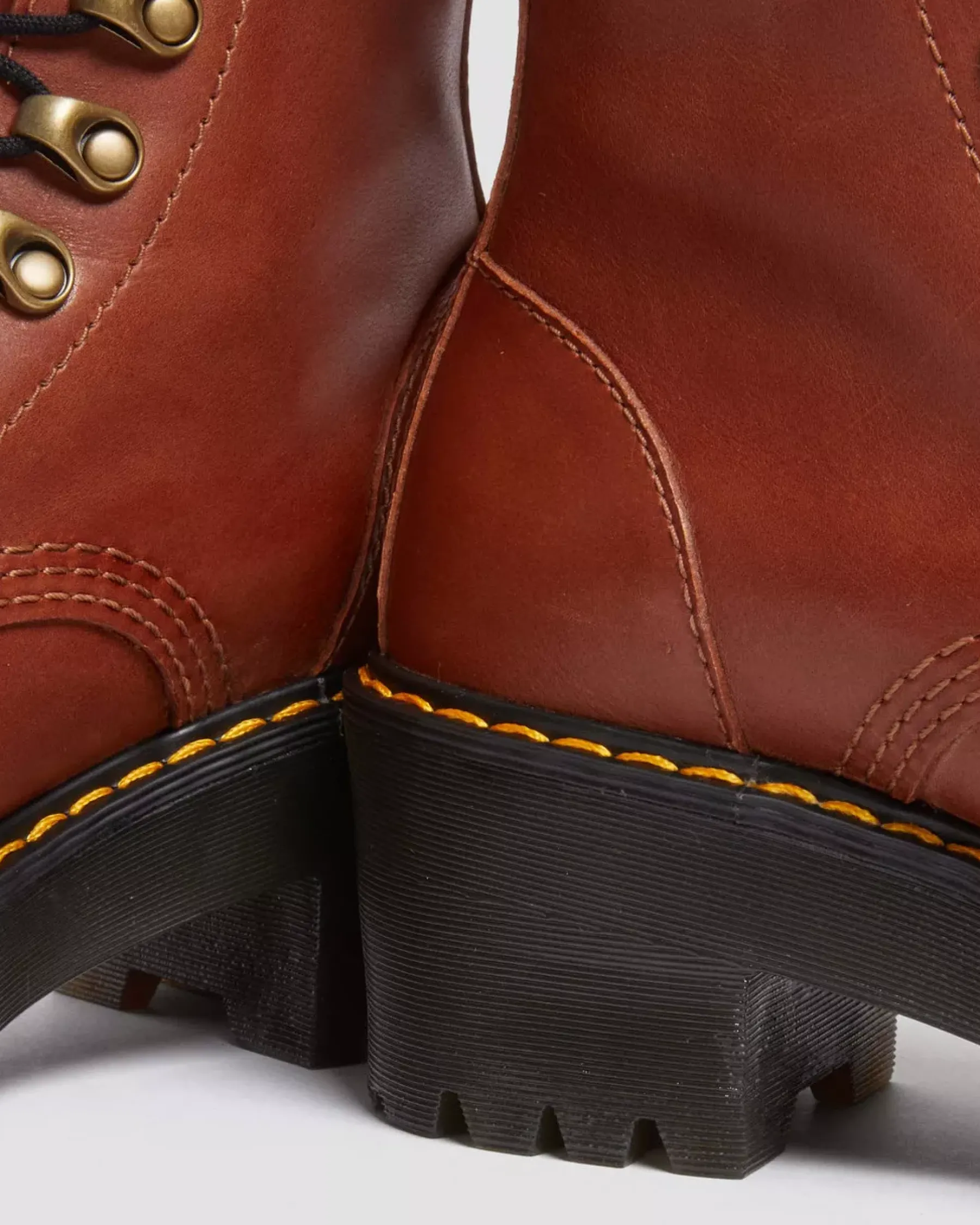 Platform Boots|Heeled Boots>Dr. Martens Leona Women's Farrier Leather Heeled Boots Tan — Farrier