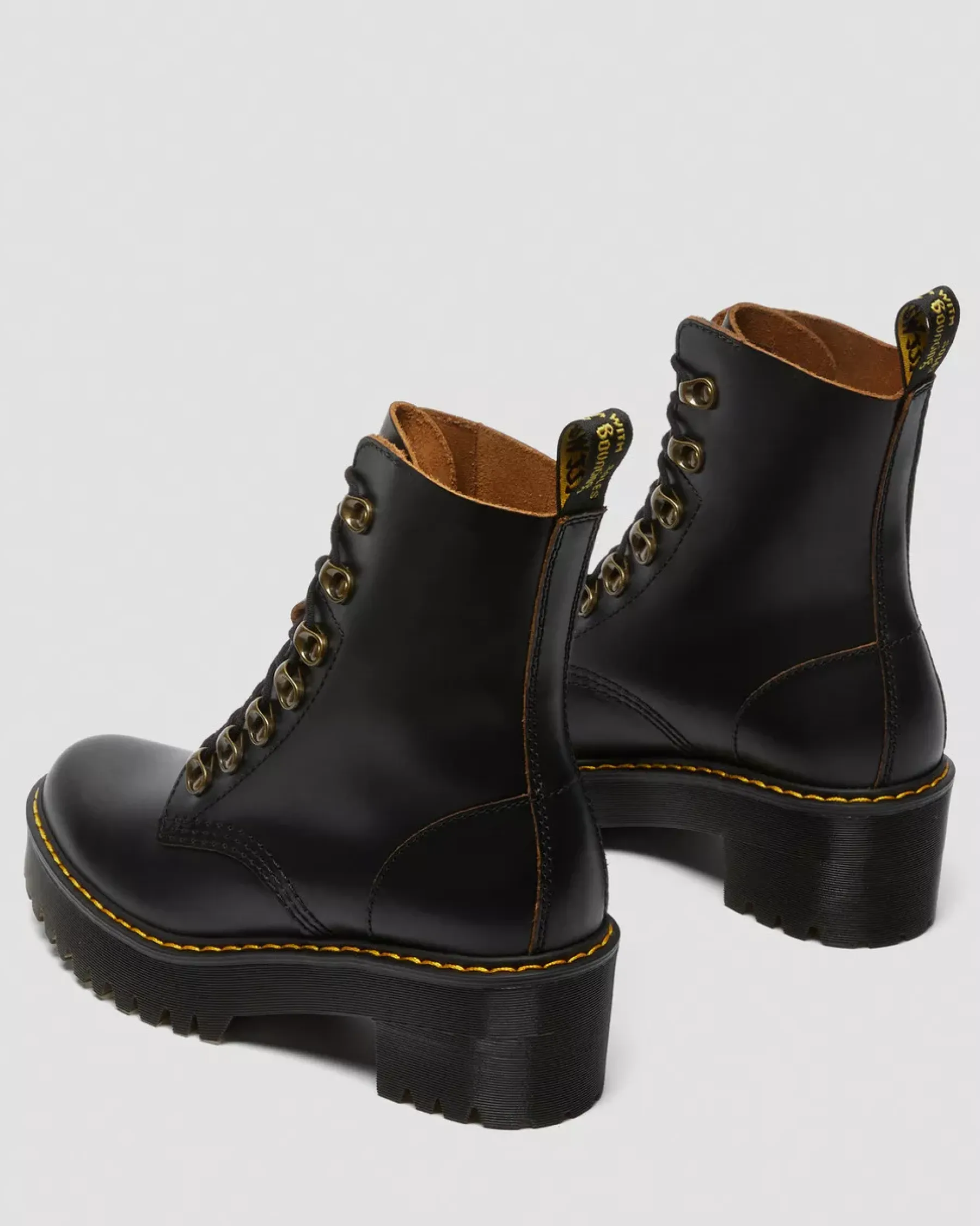Bestsellers|Heeled Boots>Dr. Martens Leona Women's Vintage Smooth Leather Heeled Boots Black — Vintage Smooth