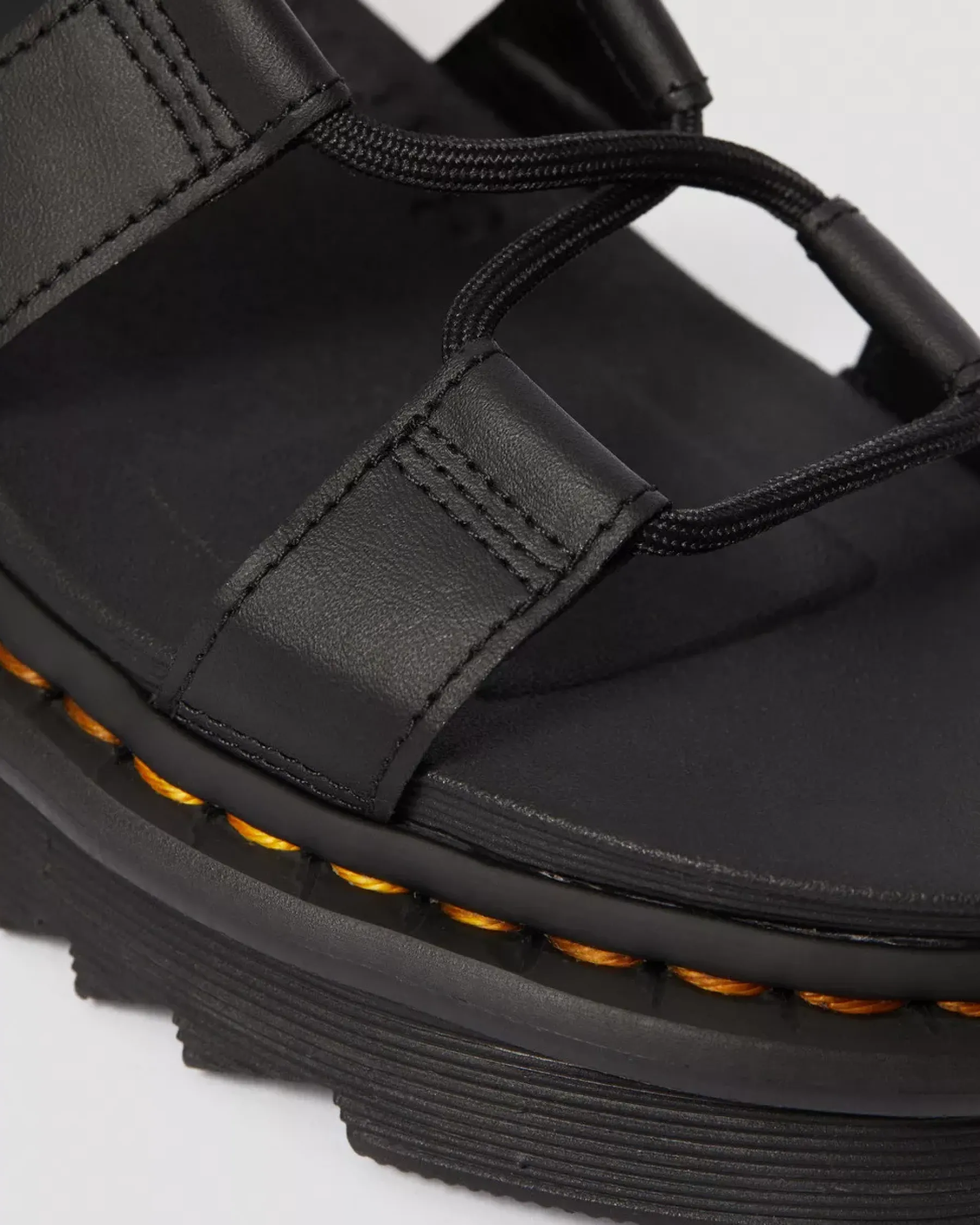Platform Sandals|Platforms>Dr. Martens Nartilla Women's Leather Gladiator Sandals Black — Hydro Leather