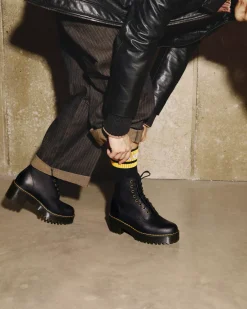 Heeled Boots|Ankle Boots>Dr. Martens Shriver Hi Women's Wyoming Leather Heeled Boots Black — Burnished Wyoming