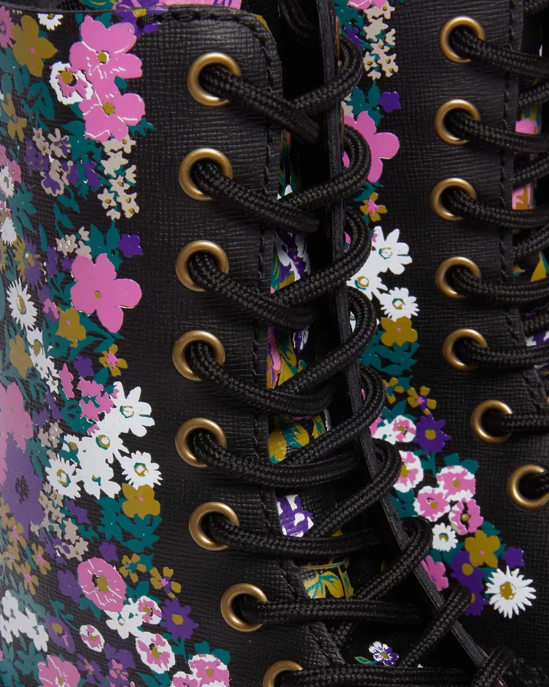Sale|Platform Boots>Dr. Martens Sinclair Hi Vintage Floral Platform Boots Black — Backhand Strawgrain