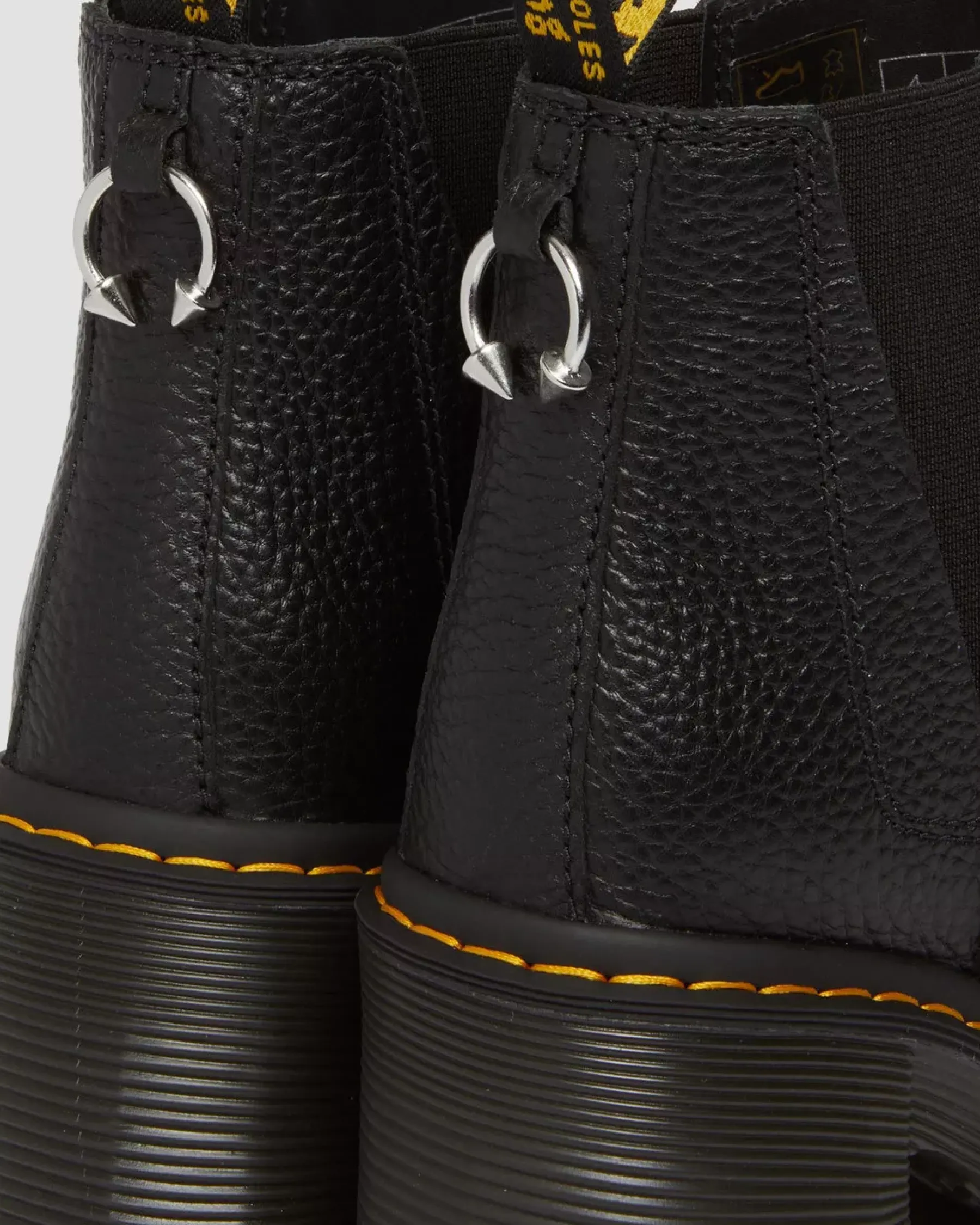 Heeled Boots|Chelsea Boots>Dr. Martens Spence Piercing Leather Flared Heel Chelsea Boots Black — Milled Nappa