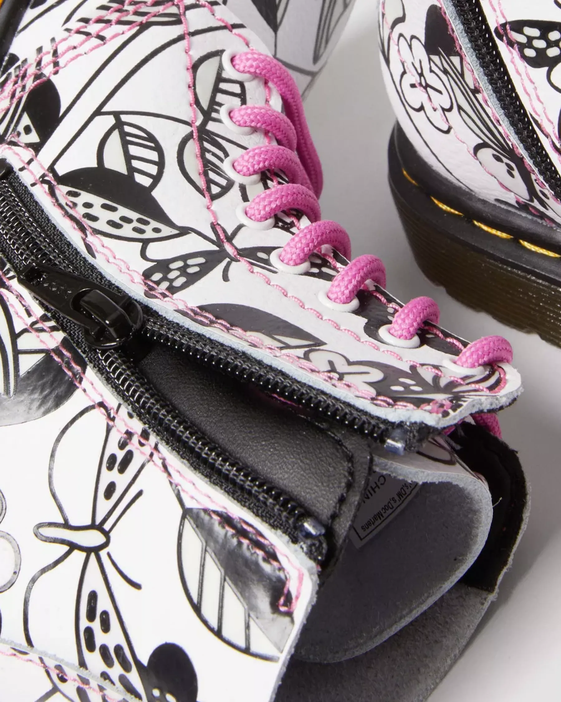 Sale|School Styles>Dr. Martens Toddler 1460 Meadow Print Leather Lace Up Boots WHITE