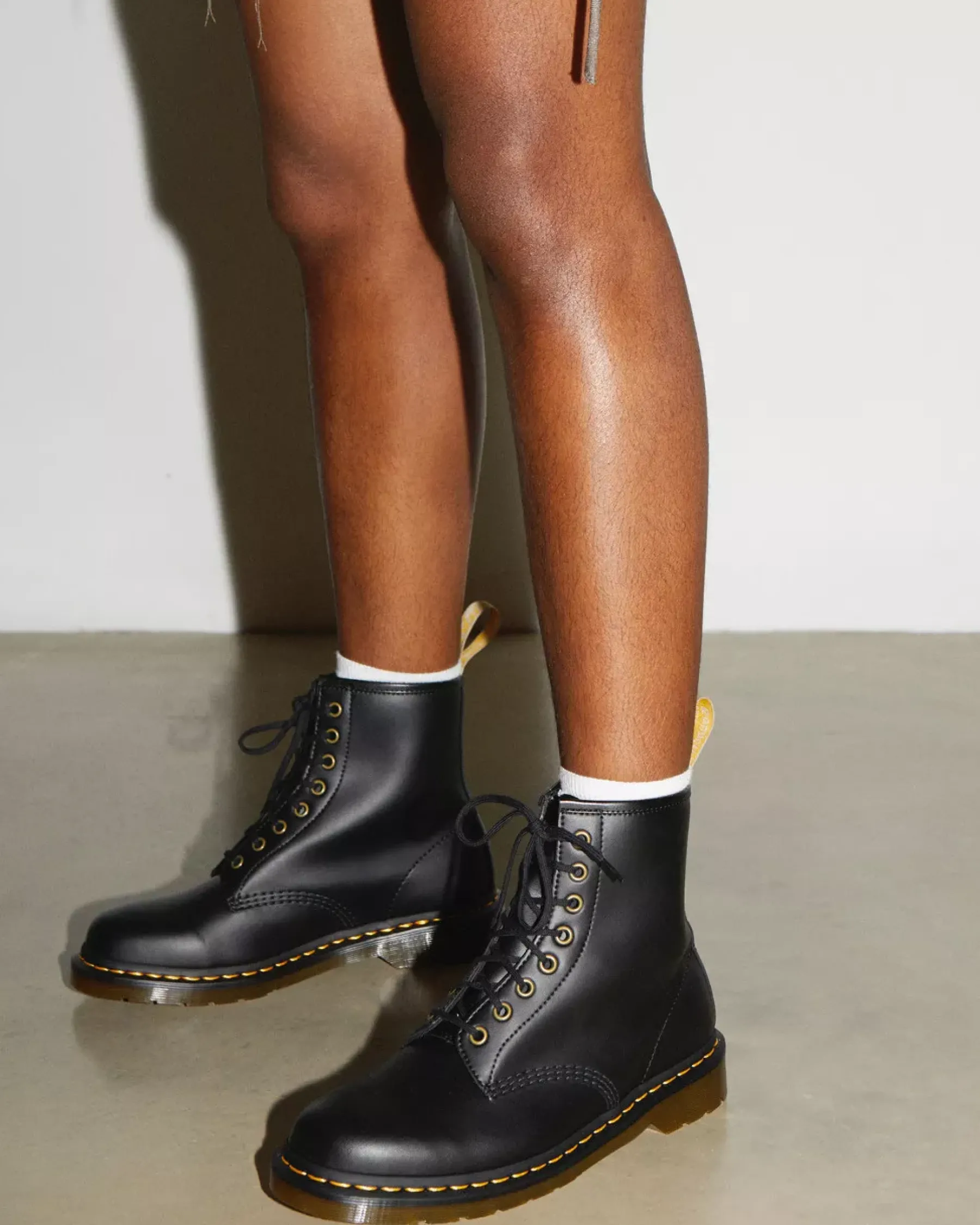 Vegan|Originals>Dr. Martens Vegan 1460 Felix Lace Up Boots Black — Felix Rub Off