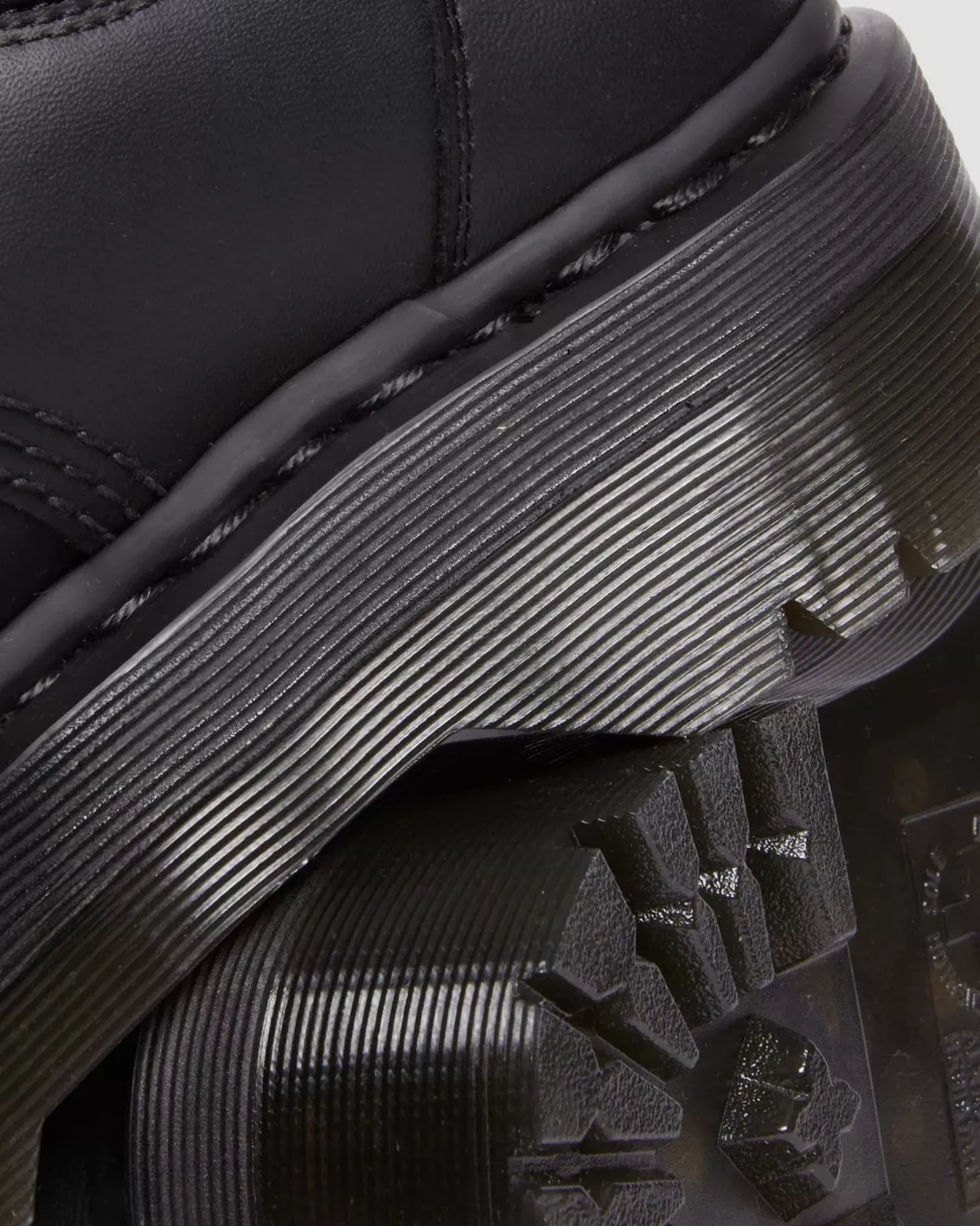 Vegan|Originals>Dr. Martens Vegan 8053 Felix Platform Casual Shoes Black — Felix Rub Off