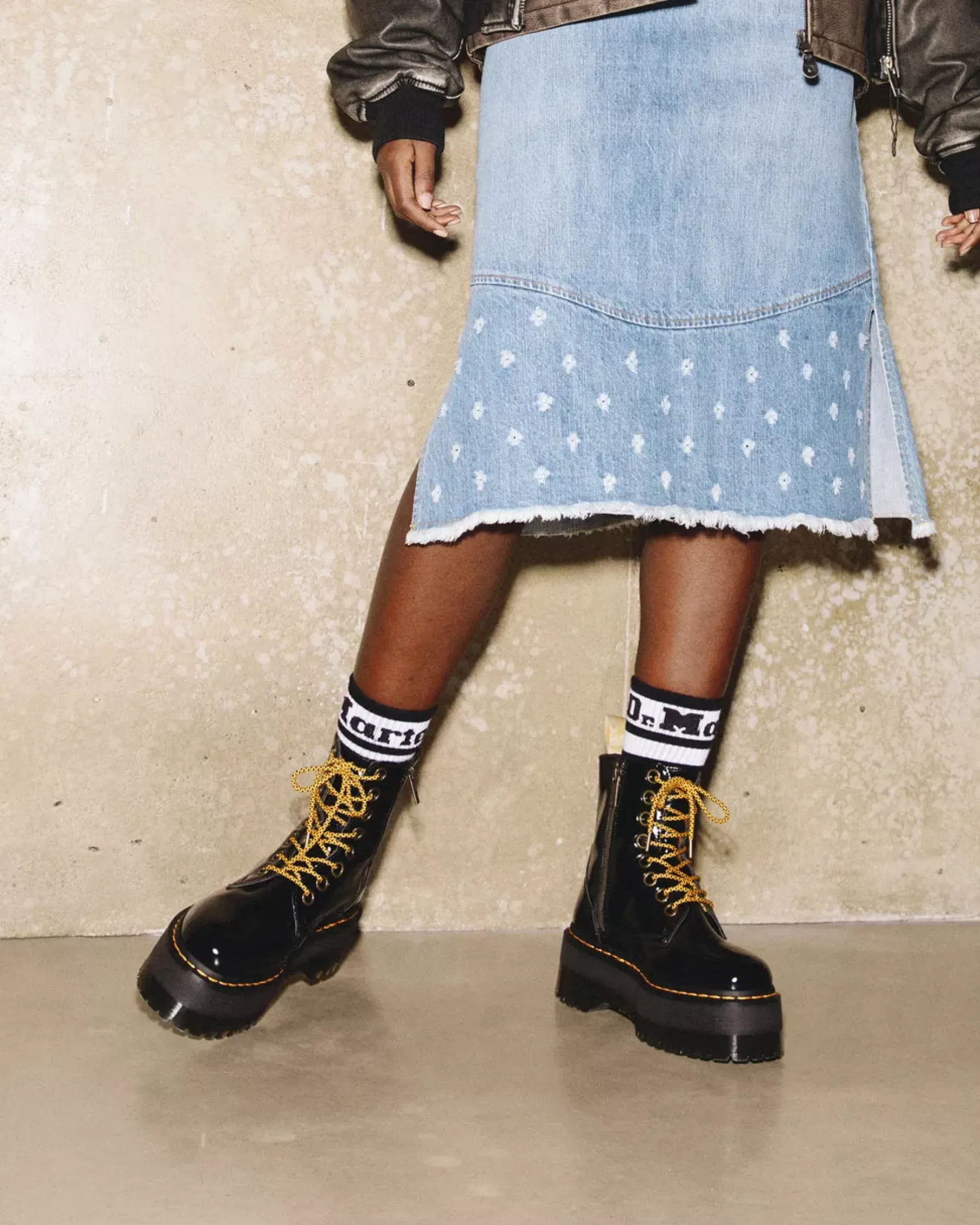 Platform Boots|Ankle Boots>Dr. Martens Vegan Jadon Boot Max Platforms Black — Oxford