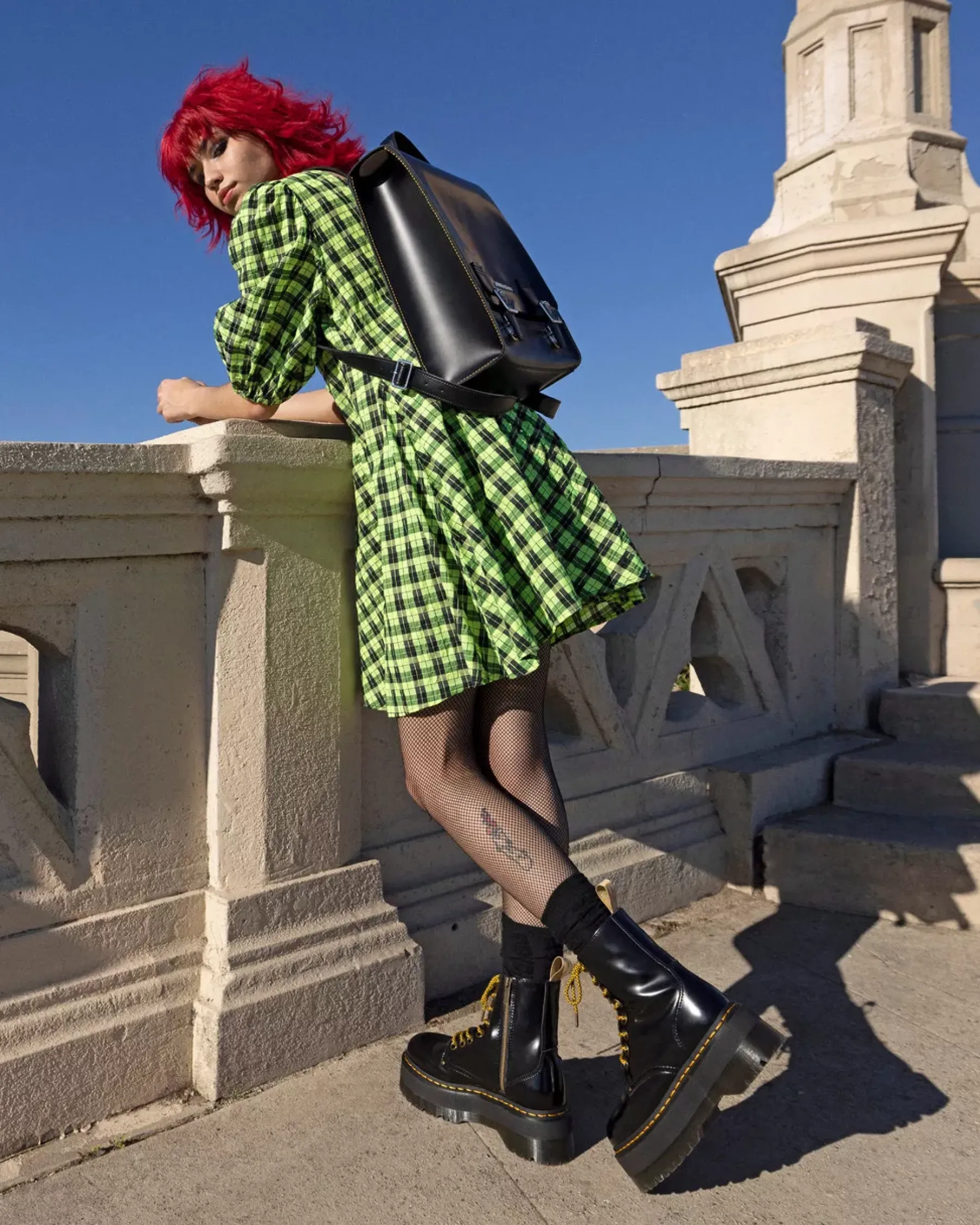 Platform Boots|Ankle Boots>Dr. Martens Vegan Jadon Boot Max Platforms Black — Oxford