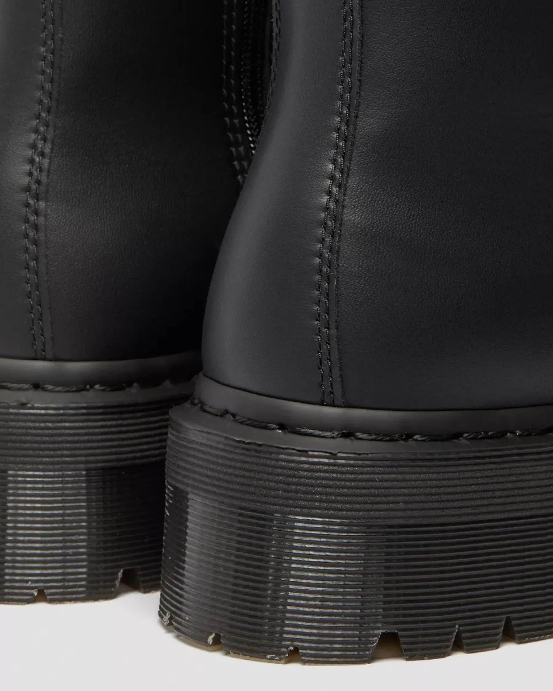 Vegan|Ankle Boots>Dr. Martens Vegan Jadon II Boot Mono Platforms Black — Felix Rub Off