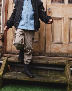 School Styles|Youth / 8-14 Years>Dr. Martens Youth Combs Extra Tough Poly Casual Boots Black — Extra Tough 50/50+Rubbery
